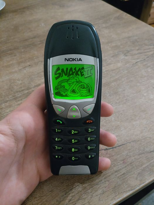 Stary telefon Nokia 6210 retro sprawny.