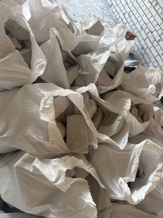 Безкоштовно відам пеноблок