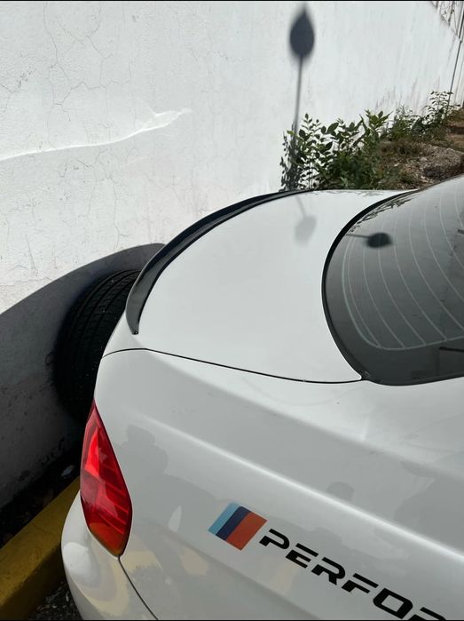 Lips mala BMW série 3 e90 (também compatível com outros modelos)