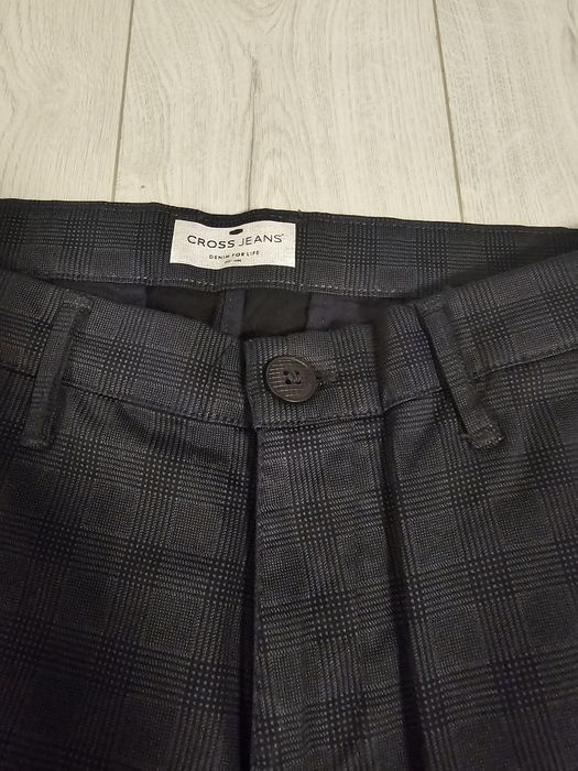 Spodnie Cross jeans męskie granatowe garniturowe