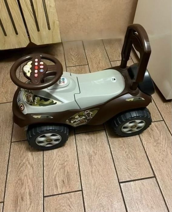 Толокар/машинка для деток