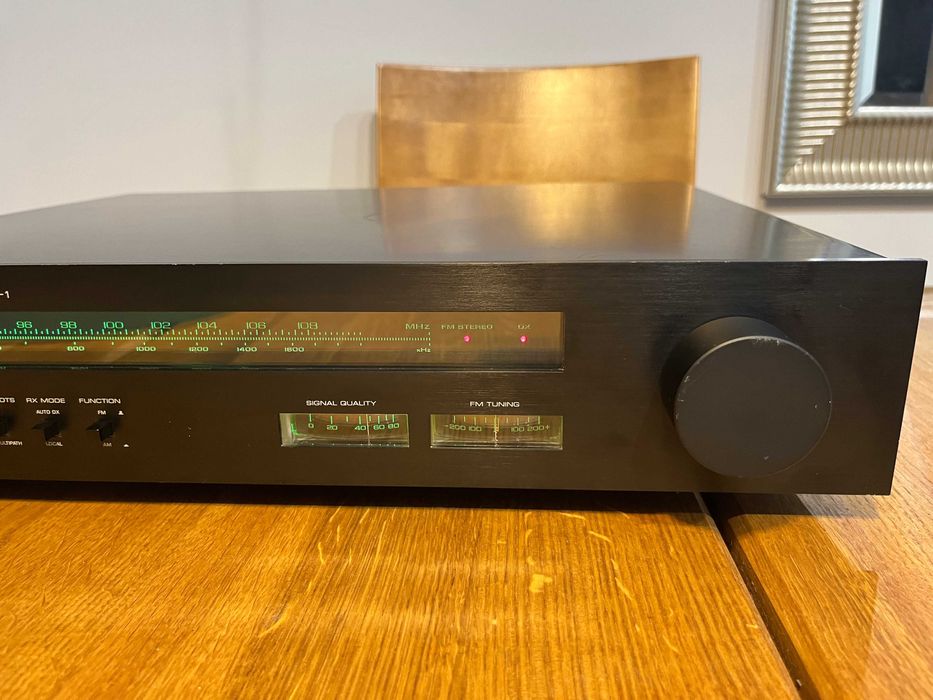 Tuner Yamaha T-1
