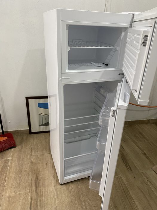 Figurifico quase novo