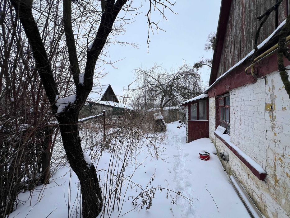 Продаж  будинку в центрі смт Чуднів!