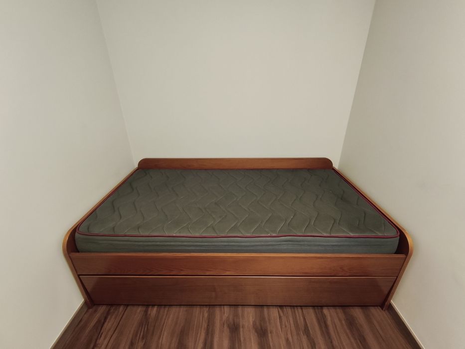 Cama de Solteiro em MADEIRA MACIÇA + Colchão (3x1)