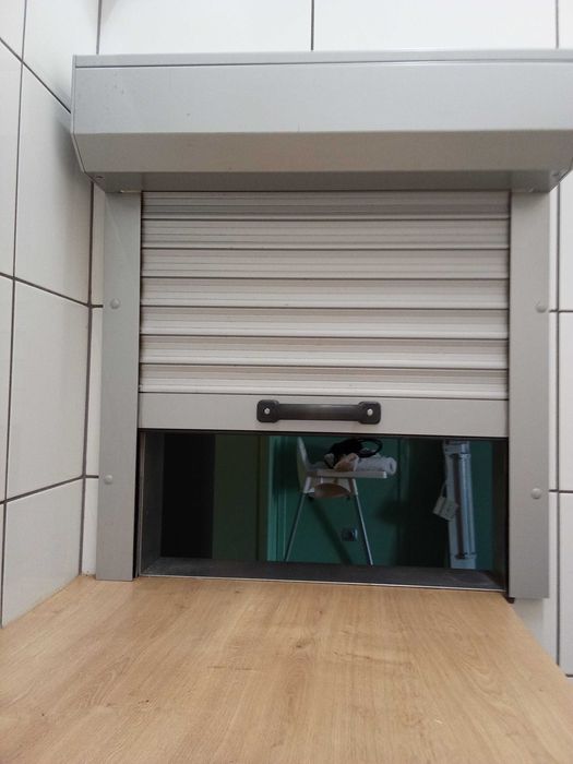 roleta okna, wydawki , srebrna 55 x 55 cm