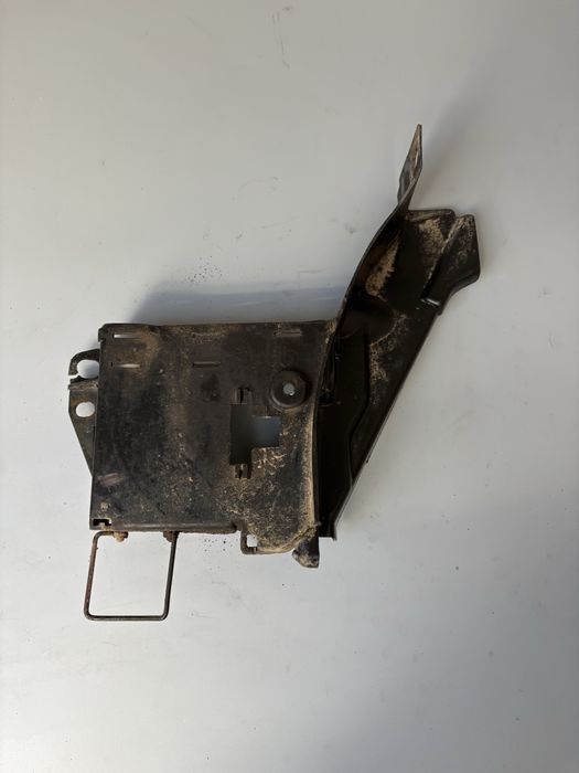 Mocowanie Akumulatora YAMAHA DT125R