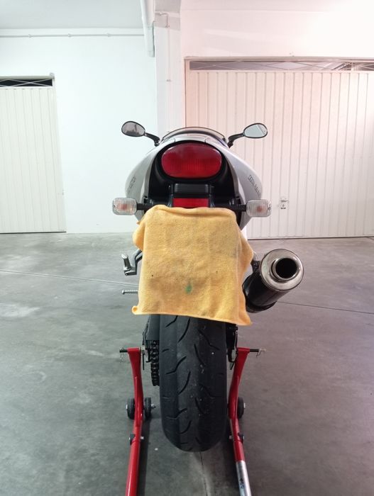 Triumph daytona 955i