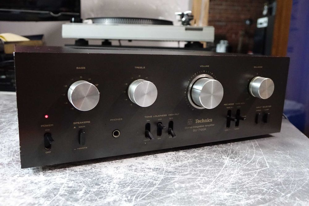 Wzmacniacz stereo TECHNICS SU 7100k-VINTAGE