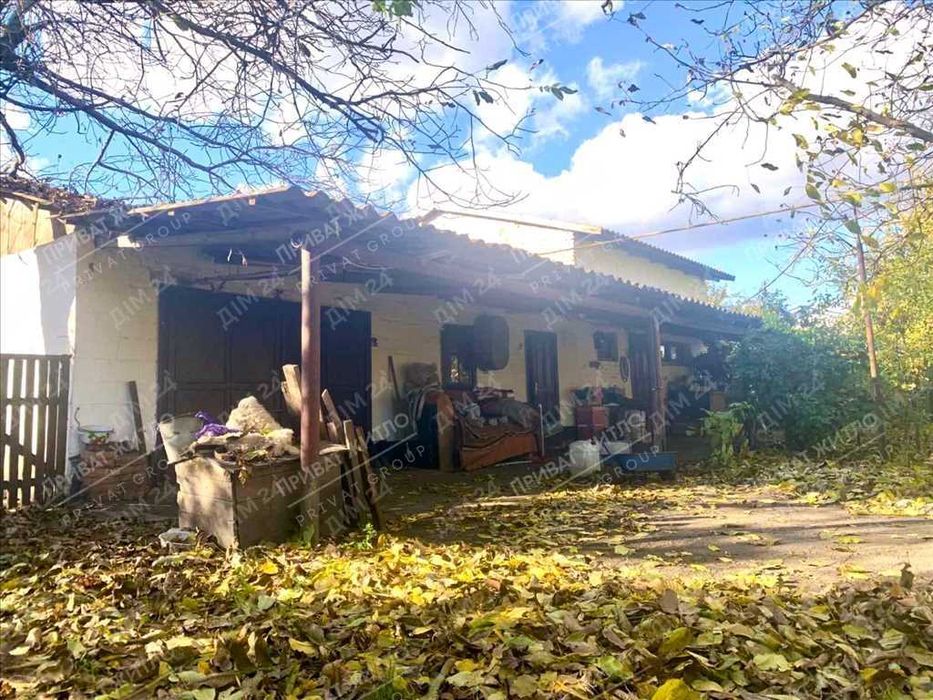 Будинок із земельною ділянкою 1 га, неподалік від міста Решетилівка