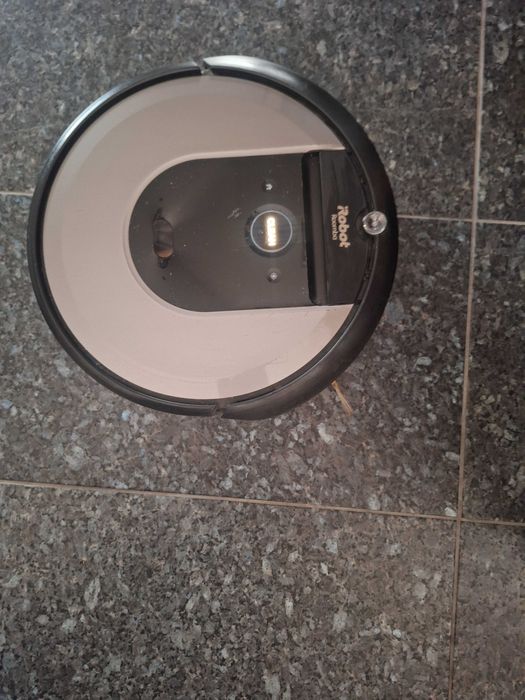 Odkurzacz robot Roomba i7