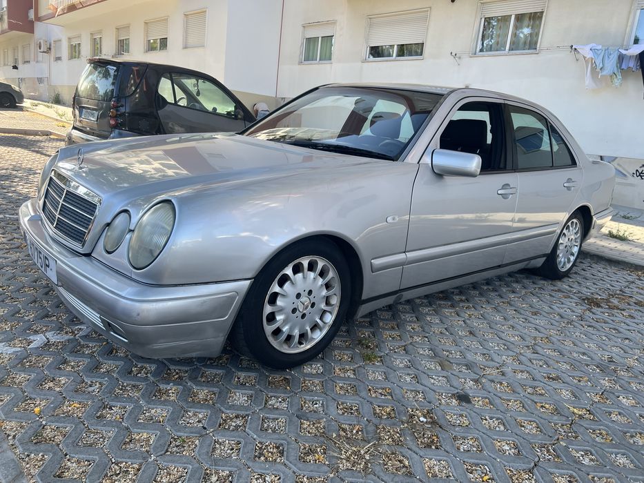 Mercedez-Benz C220