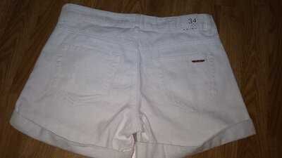 Шорты новые белые 34р. S 160р. Amisu