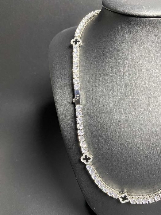 Titanium Cleef Chain Prateada