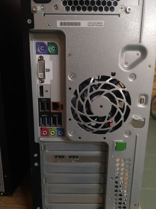 Computador / workstation HP Z220 i7