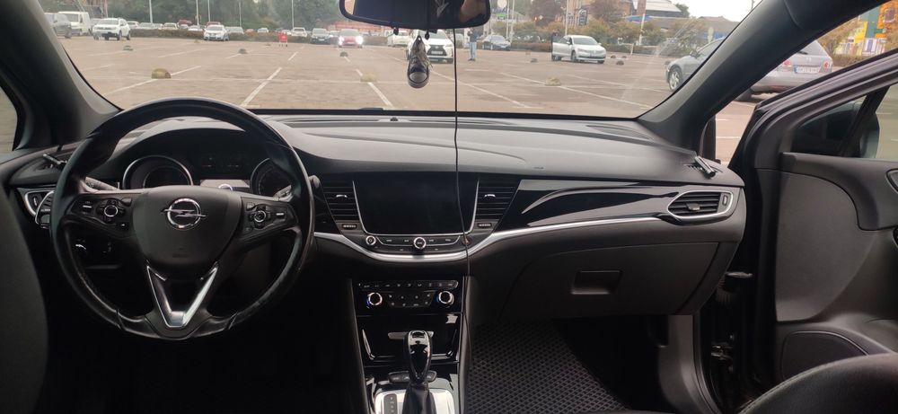 Продам Опель Астра 2017.