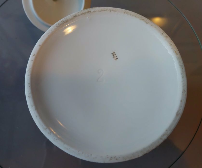 Antyk. Cukiernica porcelanowa duża.