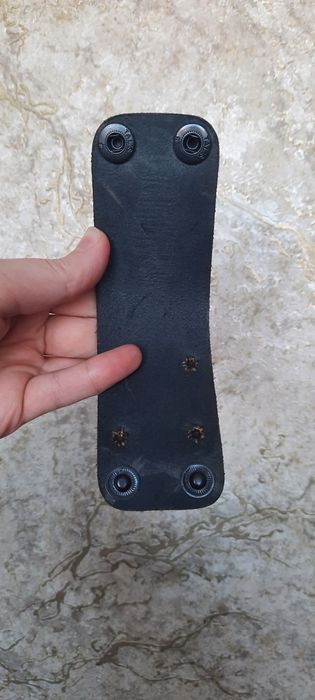 Кріплення, тримач для боді-камери поліцейського