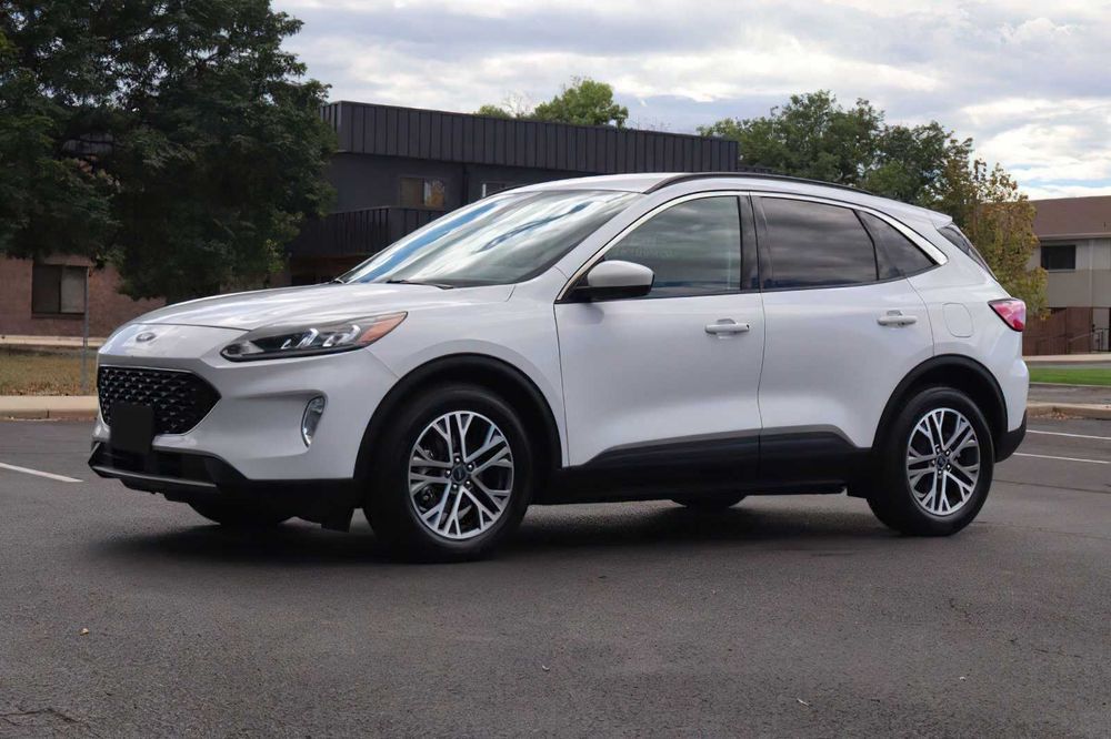 Ford Escape      2021