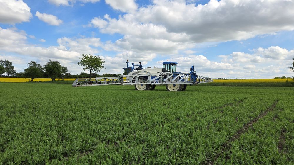 Matrot Maestria GPS 4000litrów 2 komplety kół