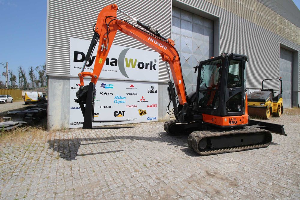 Mini Giratória Hitachi ZX 55 , Máquina de Rastos de Borracha