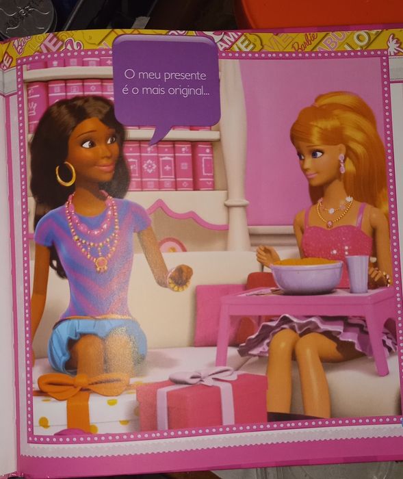 Barbie Aventuras Cor de Rosa