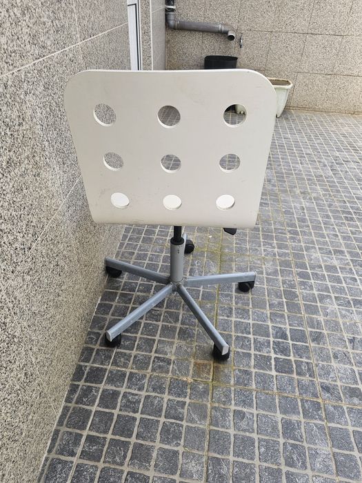 Secretaria e cadeira