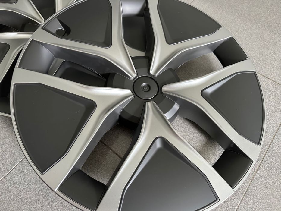 Tampões Jantes Arachnid 2.0 Tesla Model Y Juniper Novos