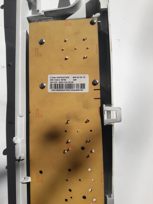 Запчасти " indesit " ,двигатель и комплектующие.