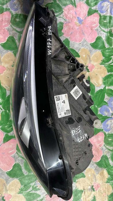 Par de Faróis Mercedes Class A (W177) A 200 d (177.012)