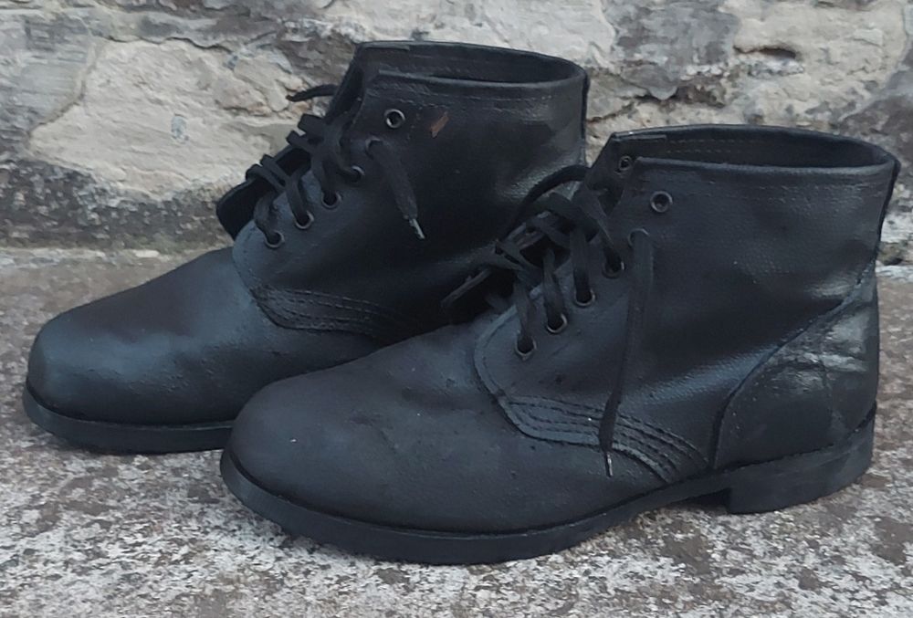 Продам рабочие ботинки