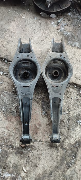 Ричаги задні Пасат Б6 під пружини важелі Passat B6 под пружини ричаг