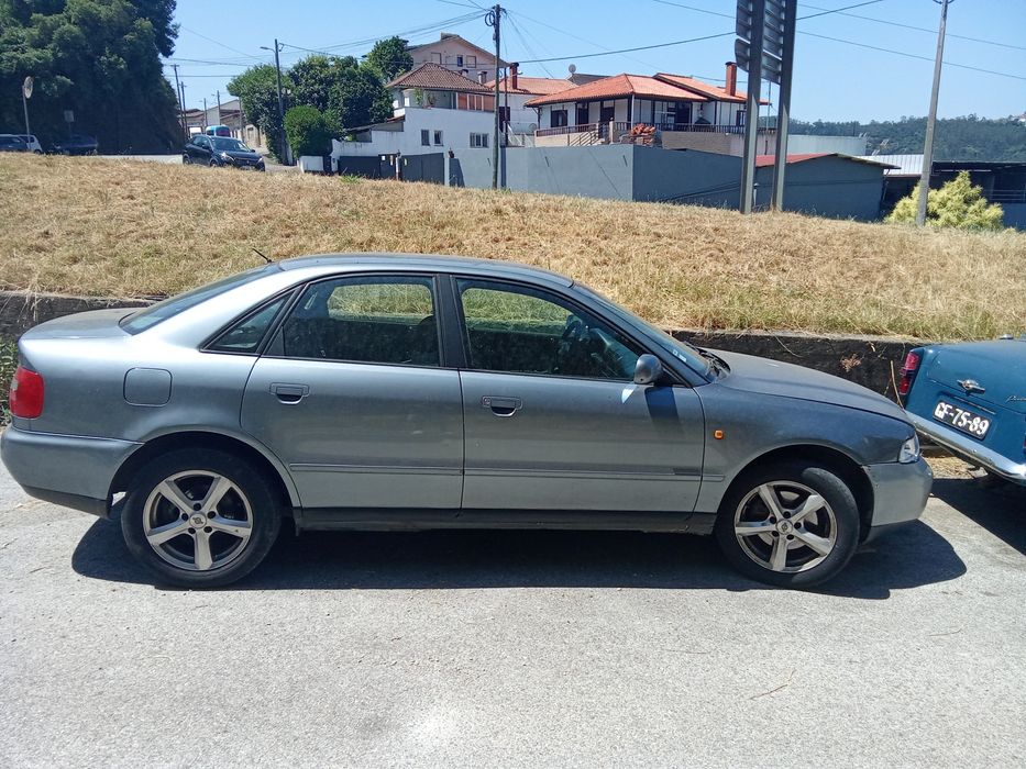 Audi A4 todas as peças disponíveis