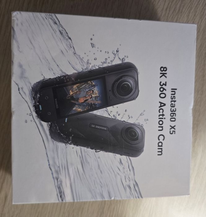 Insta 360 X5 8K camera action