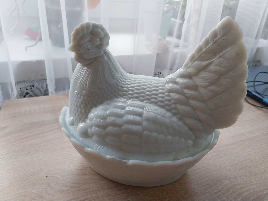 Kura  ceramiczna z PRL