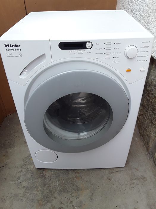 Maquina de Lavar Roupa MIELE - igual a nova