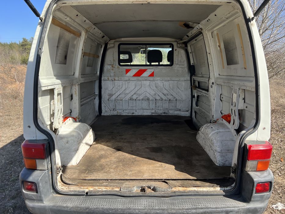 Volkswagen Transporter 2.4 1996, vw t4
