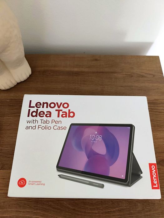 Vendo Tablet Lenovo novo  de 256 GB c/ caneta e capa