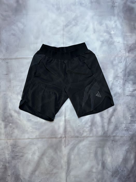 Spodenki sportowe czarne do biegania szorty Adidas Aeoready