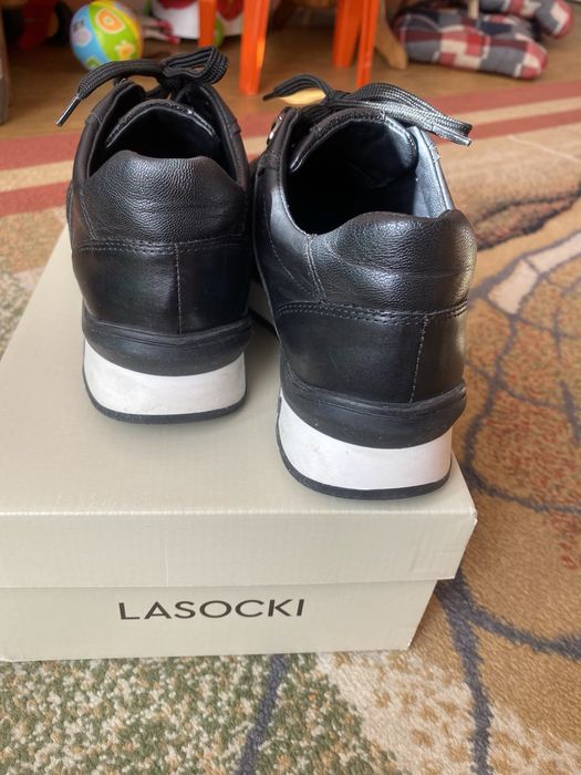 Шкіряні кросівки Lasocki 37р