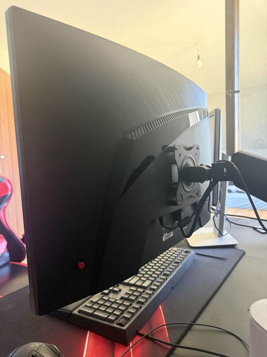 MSI Optix G27C5 Curved czarny