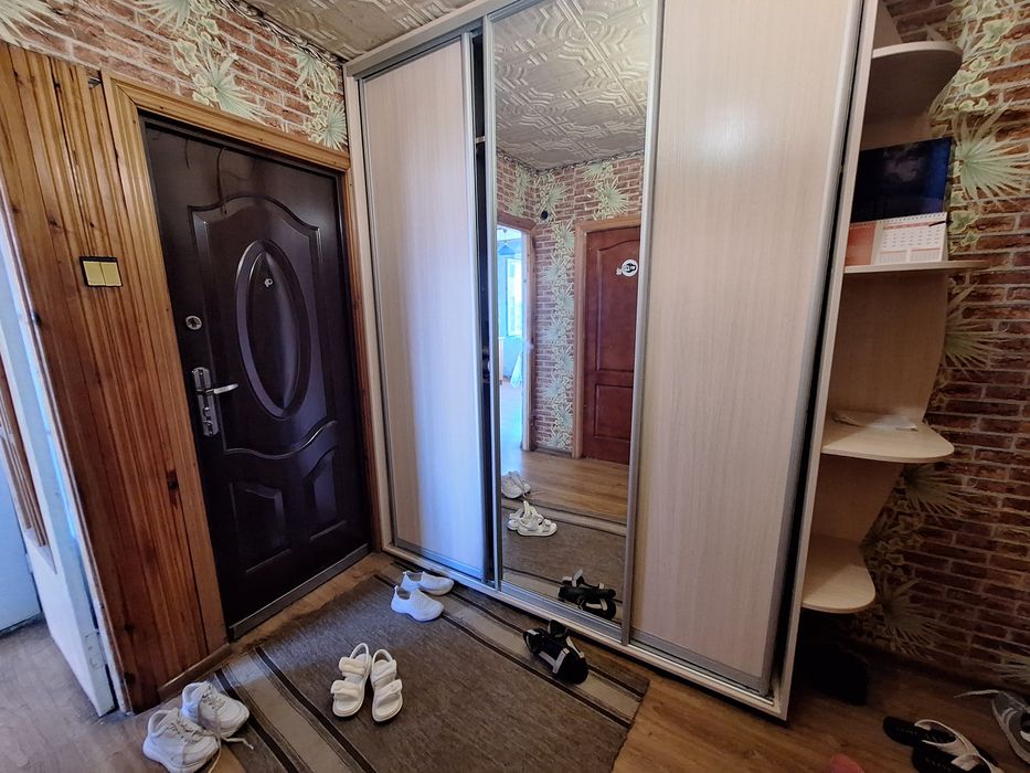 Здається ліжко- місце для дівчини по вул Чайковського