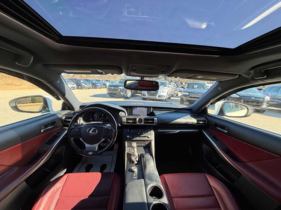 Lexus IS 200t      2016