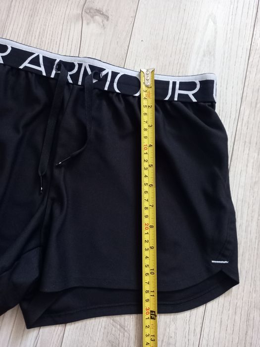 Продам шорты UNDER ARMOUR
