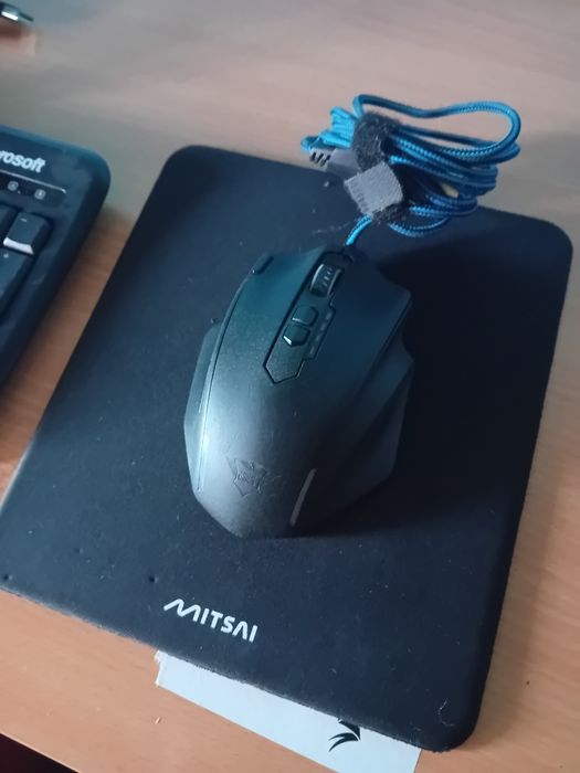 Kit Teclado + Rato TRUST GXT + Tapete.