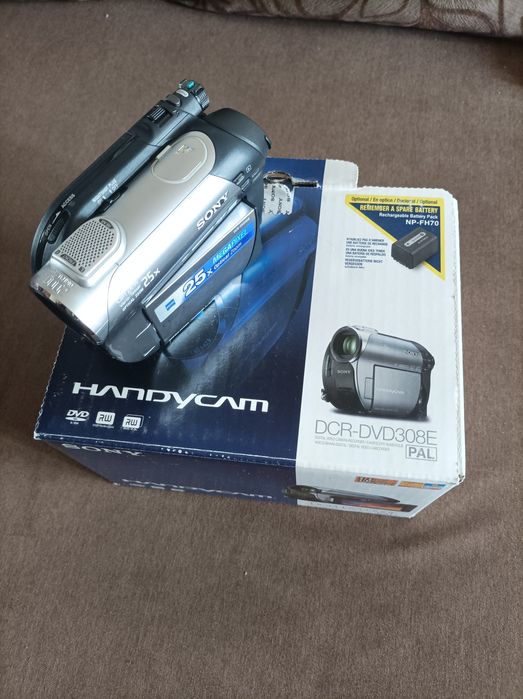 Видеокамера Sony DCR-DVD308E