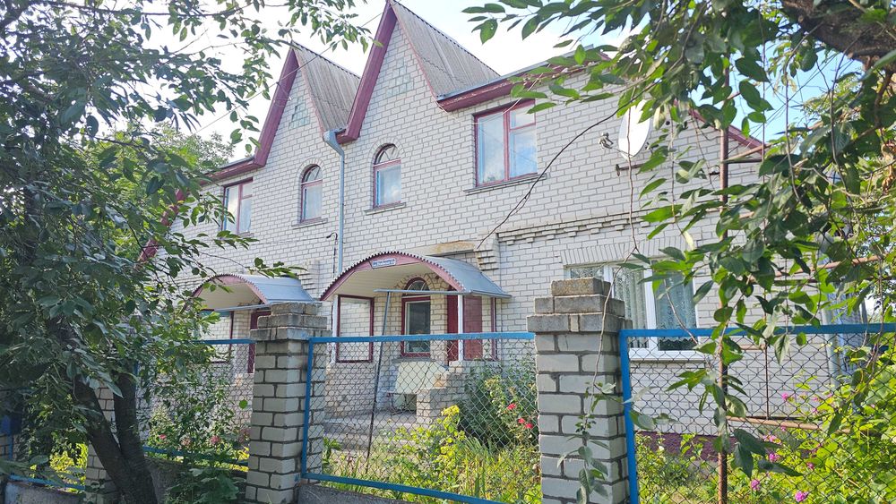Будинок на дві Сім’ї, або дуже велику родину. Дуплекс Є відеоогляд