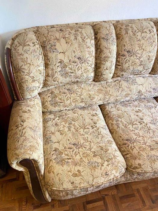 Conjunto Sofá + Poltronas