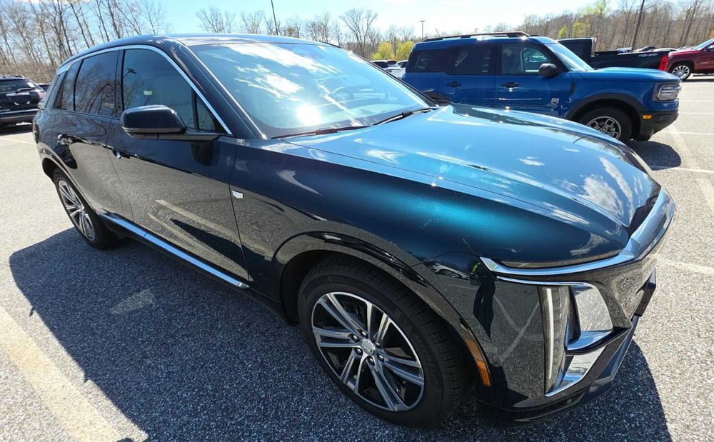 Продам Cadillac LYRIQ 2025 з ПДВ