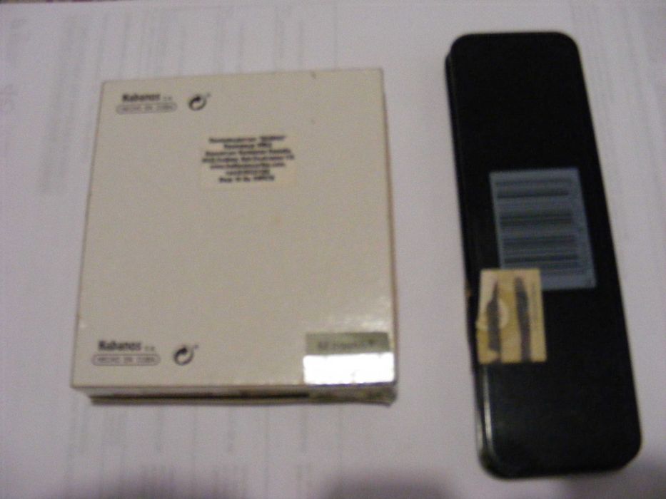 Colecionismo - 2 caixas de cigarrilhas (com várias unidades)